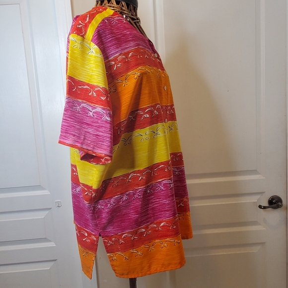 Ladies Colorful plus size blouse - Picture 2 of 12
